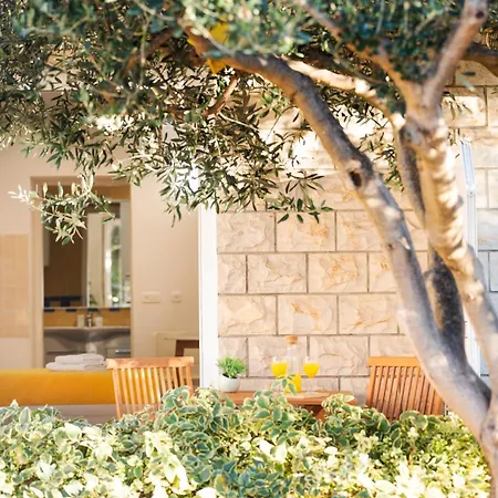 Kovacevic Gasthuis Hvar Town