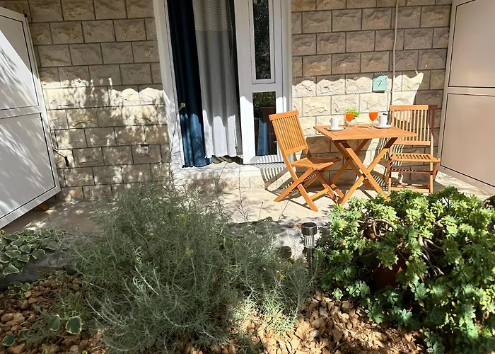 Kovacevic 3* Hvar Town