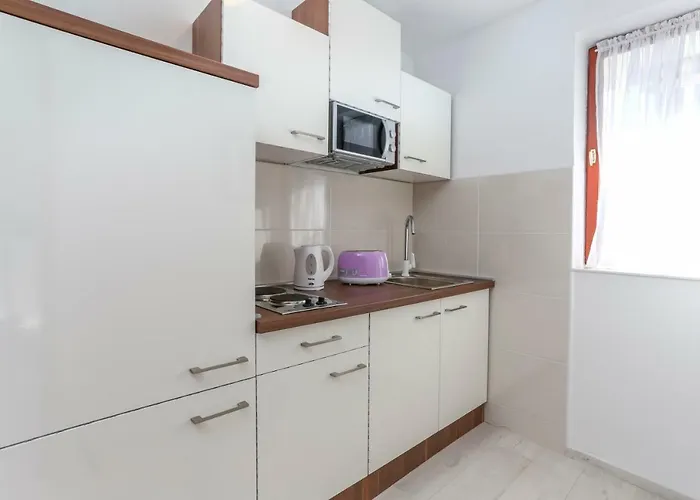 Kovacevic 3* Hvar Town